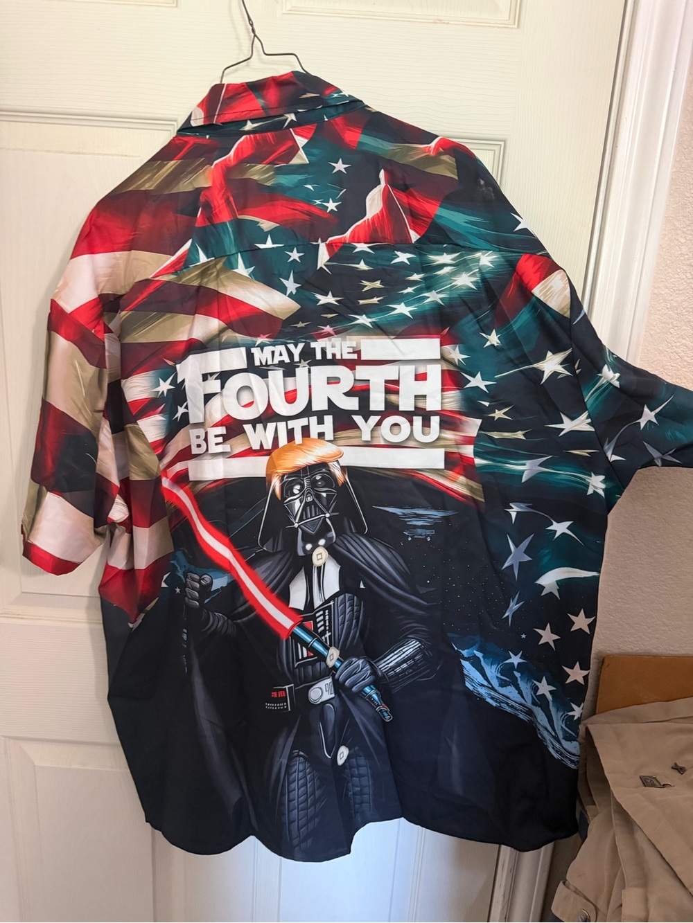 Novelty Graphic Short-Sleeve Button-Down Shirt - Black/Red/White
